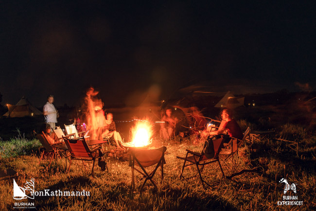 Campfire under the stars in Burhan Wilderness Camps