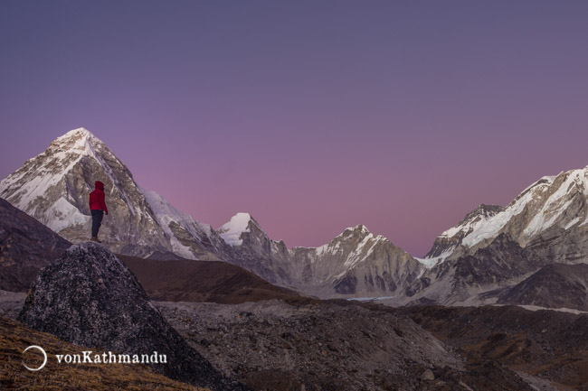 Evening in Kalapatthar, a favorite vantage point to see Khumbu mountains from