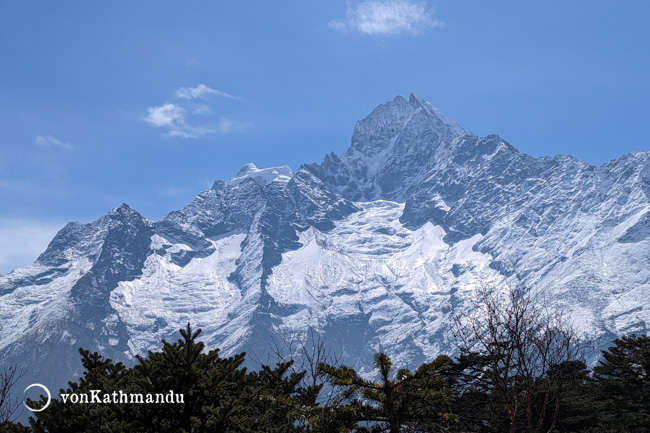 Thamserku mountain captured from Syangboche