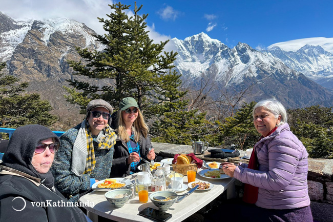 The breakfast setup on the terrace of Hotel Everest View