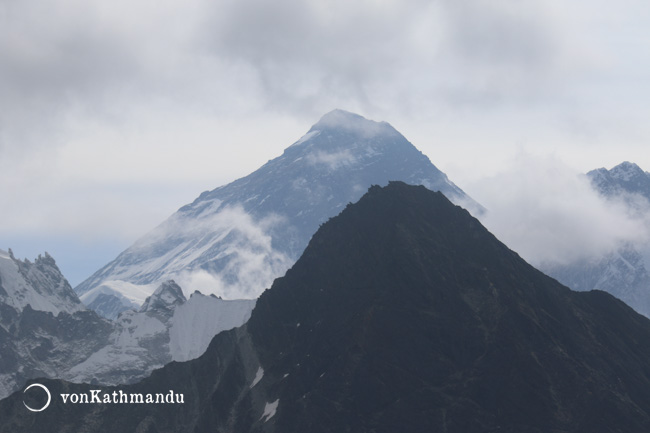 Everest appears as you make the climb to Gokyo Ri