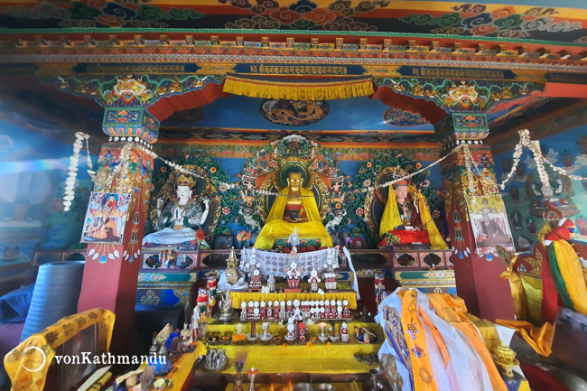 A Gompa near Kutumsang