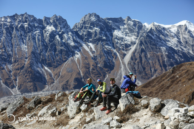 Quick pause at Larke Pass