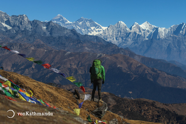 An unbroken chain of Khumbu mountains stretch across the horizon