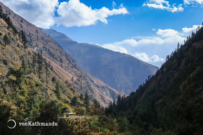 The narrow valley in Dolpo seen trekking down from Shey Phoksundo Lake