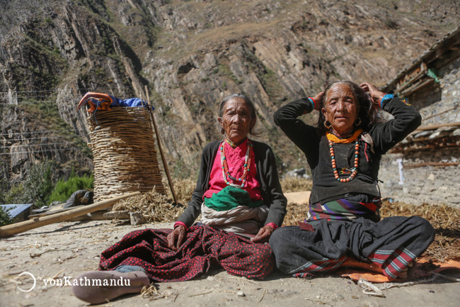 Women in Kagni, on the way to Shey Phoksundo Lake