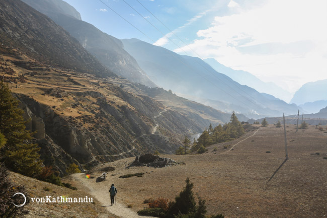 Wide trails of Manang valley