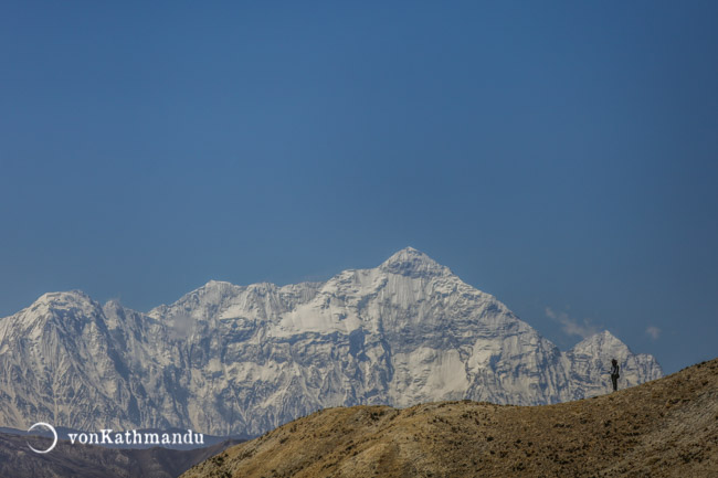 Nilgiri mountain dominates the horizon in Upper Mustang trek