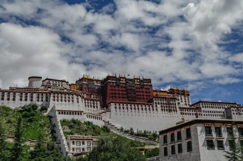 Lhasa Sightseeing Tour with Yamdrok Lake